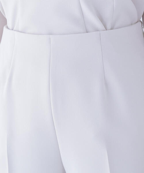 NATURAL BEAUTY BASIC（ナチュラルビューティーベーシック）の「◇フォルムペプラムセットアップ（パンツドレス・レディース・ベージュ/ネイビー・MEDIUM/SMALL）」の21枚目の写真