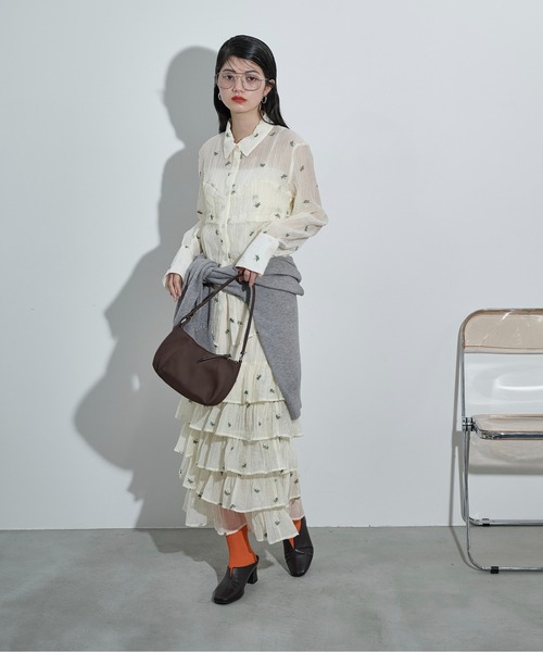 THE YOn（ザヨン）の「フラワー刺繍ティアードヘムシアースカート（スカート・レディース・ブラック/アイボリー・FREE）」の15枚目の写真