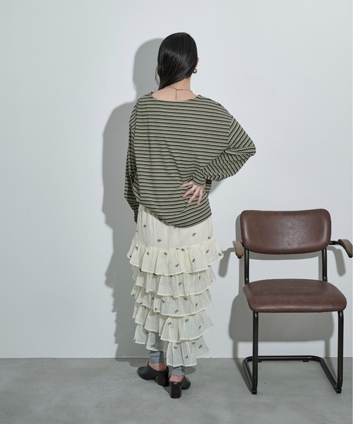 THE YOn（ザヨン）の「フラワー刺繍ティアードヘムシアースカート（スカート・レディース・ブラック/アイボリー・FREE）」の13枚目の写真