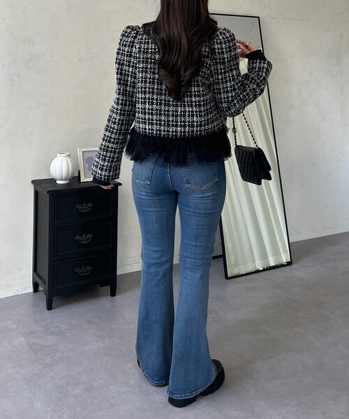 prose verse(プロズヴェール)の「パフスリーブショート丈ツイードジャケット(その他アウター・レディース・オフホワイト/ブラック・LARGE/MEDIUM)」の4枚目の写真