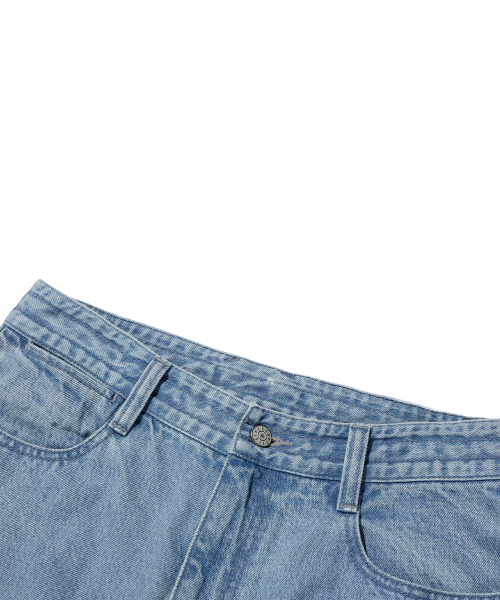 BROWNBREATH(ブラウンブレス)の「PATCHED STRAIGHT PANTS - LIGHT BLUE(デニムパンツ・レディース・その他・L/M/XL)」の3枚目の写真