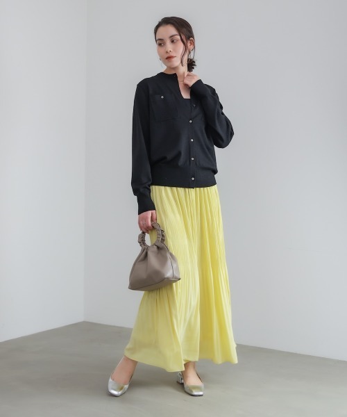 Bou Jeloud(ブージュルード)の「マイクロラメ丸首ニットカーディガン(カーディガン/ボレロ・レディース・イエロー/ブラック/ベージュ・FREE)」の19枚目の写真