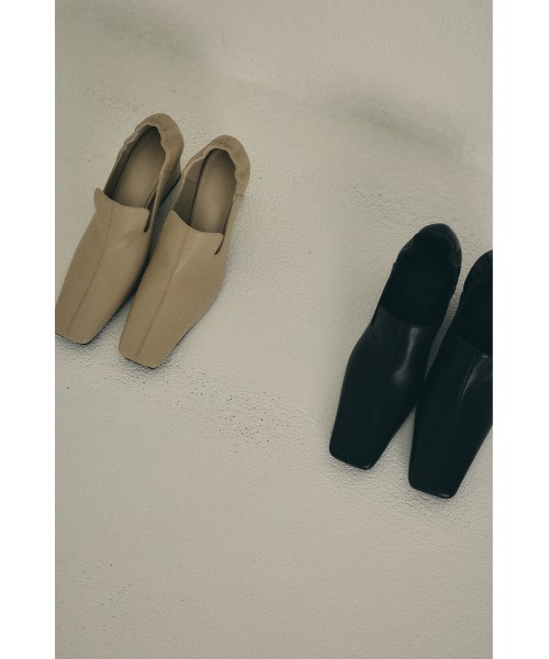 RIM.ARK（リムアーク）の「【PRE ORDER】Leather square toe heel（パンプス・レディース・ブラック/ベージュ・38/37/36/39）」の3枚目の写真