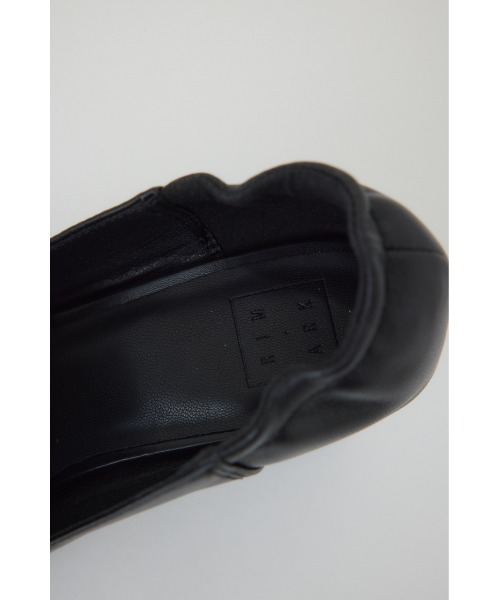 RIM.ARK（リムアーク）の「【PRE ORDER】Leather square toe heel（パンプス・レディース・ブラック/ベージュ・38/37/36/39）」の19枚目の写真