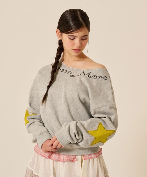 TINA:JOJUN(ティーナジョジュン)の「裏毛 オフショル Bloom More スウェット TINA:JOJUN(スウェット・レディース・杢グレー/ピンク・M)」の4枚目の写真