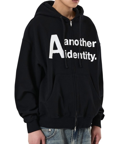 OY(オーワイ)の「『OY/オーワイ』A IDENTITY HOODIE ZIP UP/Aアイデンティティージップアップパーカー(パーカー・メンズ・ブラック/ネイビー・L/M)」の20枚目の写真