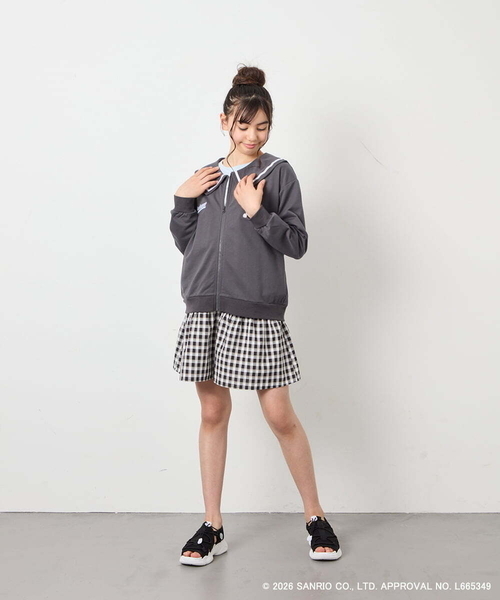 a.v.v（アーヴェヴェ）の「【数量限定】[110-160][シナモロール＆ポチャッコ]フリル衿スウェットカーディガン（カーディガン/ボレロ・キッズ・ブルー/ダークグレー・130/120/110/160/150/140）」の4枚目の写真