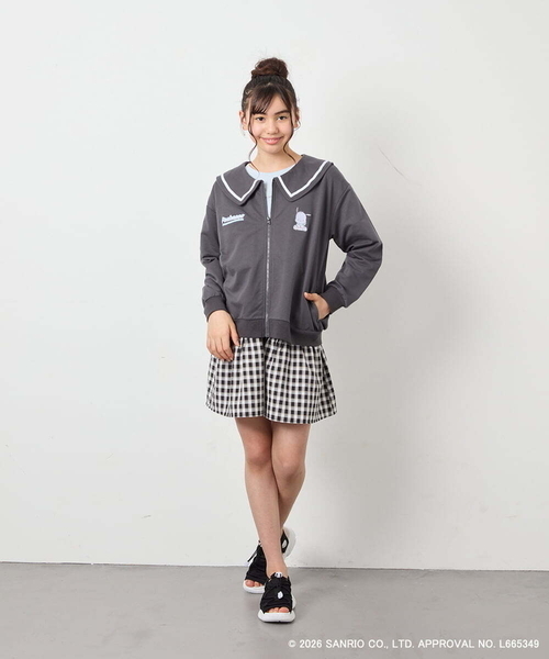 a.v.v（アーヴェヴェ）の「【数量限定】[110-160][シナモロール＆ポチャッコ]フリル衿スウェットカーディガン（カーディガン/ボレロ・キッズ・ブルー/ダークグレー・130/120/110/160/150/140）」の8枚目の写真