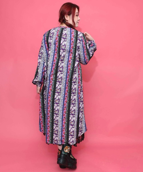 ScoLar（スカラー）の「161611：ストライプ総柄前開きシャツワンピース（ワンピース・レディース・ブラック/オフホワイト・M）」の7枚目の写真