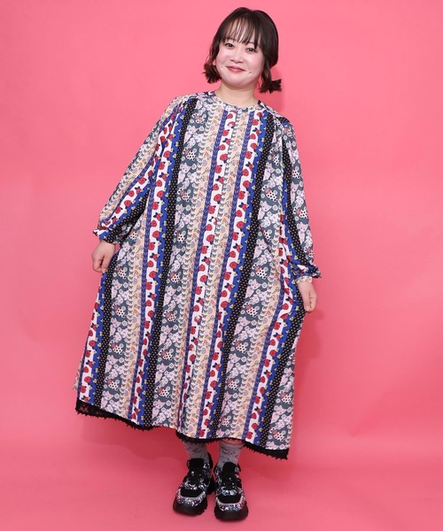 ScoLar（スカラー）の「161611：ストライプ総柄前開きシャツワンピース（ワンピース・レディース・ブラック/オフホワイト・M）」の11枚目の写真