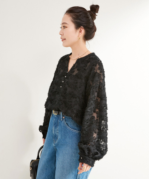 B.C STOCK（ベーセーストック）の「《追加9》手洗い可 / パフスリーブジャガードブラウス（シャツ/ブラウス・レディース・ブラック/アイボリー・FREE）」の8枚目の写真