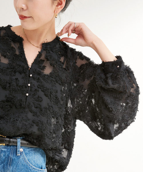 B.C STOCK（ベーセーストック）の「《追加9》手洗い可 / パフスリーブジャガードブラウス（シャツ/ブラウス・レディース・ブラック/アイボリー・FREE）」の11枚目の写真