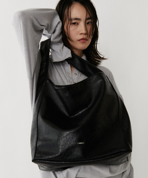 スラウチーレザーバッグ / Slouchy Leather Bag（トートバッグ）｜VION