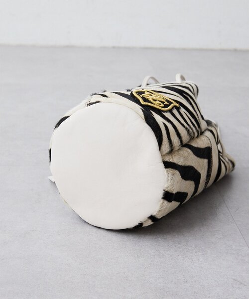 marco masi(マルコマージ)の「【MARCO MASI】ヘアレザーワッペン巾着(ショルダーバッグ・レディース・ホワイト/キャメル・FREE)」の14枚目の写真