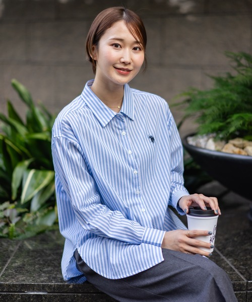 U.S. POLO ASSN.（ユーエスポロアッスン）の「【U.S. POLO ASSN./ユーエスポロアッスン】【気になるお尻を自然にカバー】ブロードシャツ やや長め丈 着痩せ効果（シャツ/ブラウス・レディース・ネイビー/ピンク/ブルー/サックスブルー・LARGE/MEDIUM）」の9枚目の写真