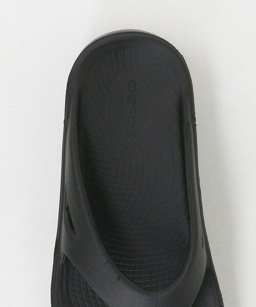 OOFOS(ウーフォス)の「<OOFOS>OOriginal サンダル(サンダル・レディース・ライトグレー/ブラック・25cm/24cm/23cm)」の10枚目の写真