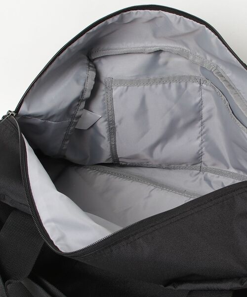 Columbia(コロンビア)の「軽量 大容量ボストンバッグ 38L(ボストンバッグ・メンズ・ブラック/ブラック×ホワイト・FREE)」の20枚目の写真