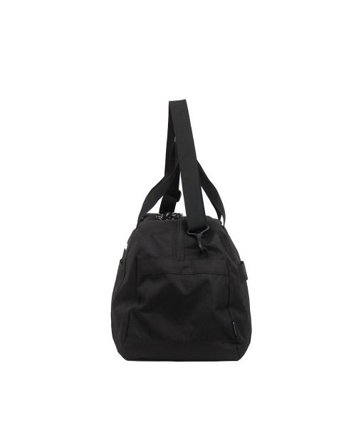 Columbia(コロンビア)の「軽量 大容量ボストンバッグ 38L(ボストンバッグ・メンズ・ブラック/ブラック×ホワイト・FREE)」の3枚目の写真