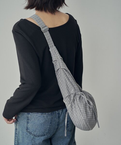 goocy（グーシー）の「チェックラウンドショルダーバッグ（ショルダーバッグ・レディース・グレー/ネイビー・FREE）」の8枚目の写真