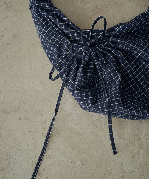 goocy（グーシー）の「チェックラウンドショルダーバッグ（ショルダーバッグ・レディース・グレー/ネイビー・FREE）」の15枚目の写真