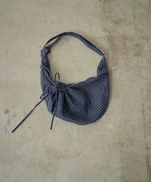 goocy（グーシー）の「チェックラウンドショルダーバッグ（ショルダーバッグ・レディース・グレー/ネイビー・FREE）」の18枚目の写真