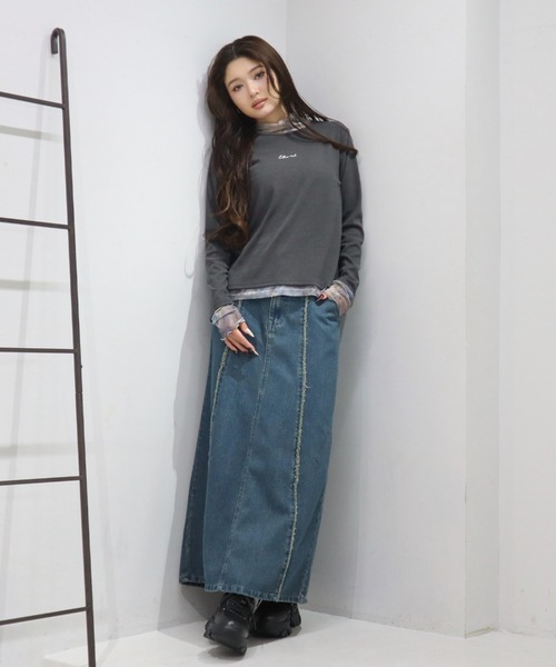 CECIL McBEE(セシルマクビー)の「9.5ozデニムフロントフリンジロングスカート(スカート・レディース・ブルー/サックスブルー/ブラック・LARGE/MEDIUM)」の17枚目の写真