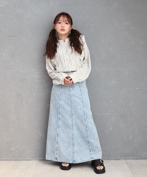 CECIL McBEE(セシルマクビー)の「9.5ozデニムフロントフリンジロングスカート(スカート・レディース・ブルー/サックスブルー/ブラック・LARGE/MEDIUM)」の9枚目の写真