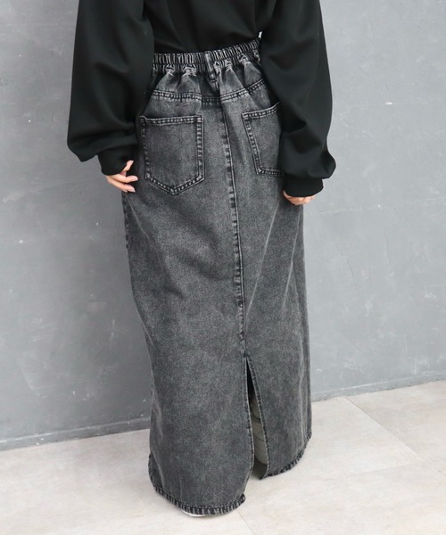 CECIL McBEE(セシルマクビー)の「9.5ozデニムフロントフリンジロングスカート(スカート・レディース・ブルー/サックスブルー/ブラック・LARGE/MEDIUM)」の14枚目の写真