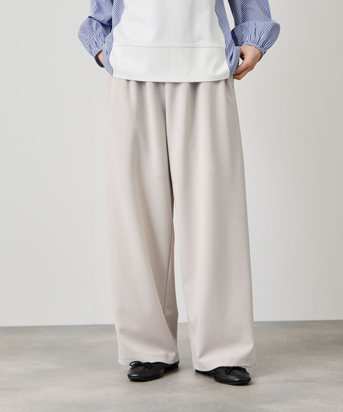Mac-House(マックハウス)の「Idnes ジョーゼット カーブパンツ(その他パンツ・レディース・ブラック/グレイッシュベージュ/ベージュ・M/L)」の3枚目の写真