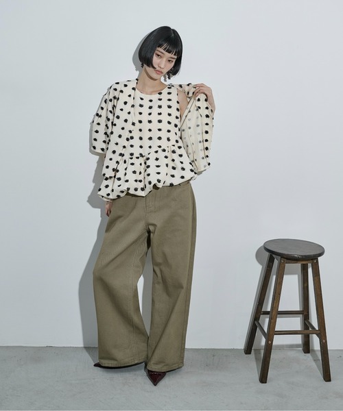 THE YOn（ザヨン）の「2wayドットジャガードタックスリーブクロップドブラウス（シャツ/ブラウス・レディース・ブラック/アイボリー・FREE）」の16枚目の写真