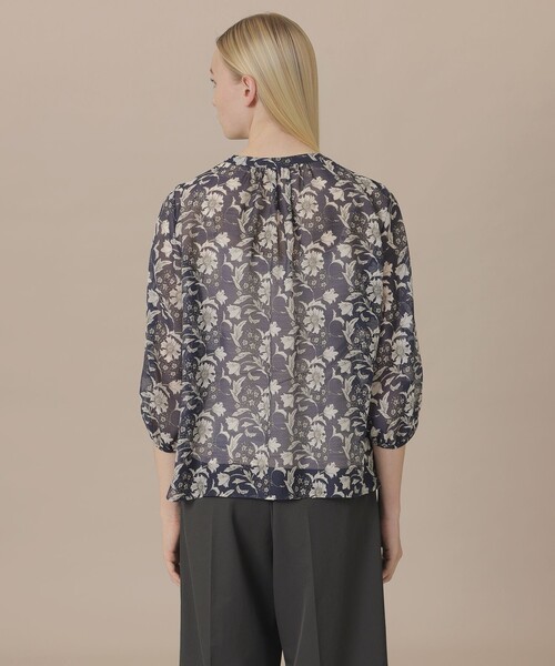 MACKINTOSH LONDON(マッキントッシュ ロンドン)の「【BIBURY FLOWER】バイブリーオーガンジーブラウス(シャツ/ブラウス・レディース・イエロー/ネイビー/ブルー・40/38)」の10枚目の写真