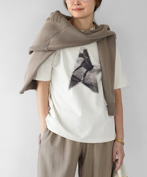 GOLDEN GOOSE(ゴールデングース)の「【GOLDEN GOOSE / ゴールデングース】STAR T(Tシャツ/カットソー・レディース・アイボリー・FREE)」の2枚目の写真