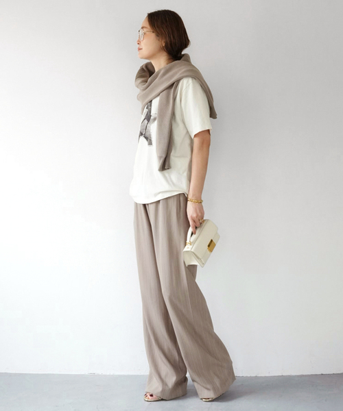 GOLDEN GOOSE(ゴールデングース)の「【GOLDEN GOOSE / ゴールデングース】STAR T(Tシャツ/カットソー・レディース・アイボリー・FREE)」の5枚目の写真