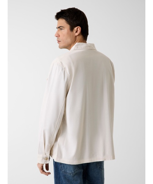 Guess(ゲス)の「PAOLO Cotton Blend Overshirt シャツ ジャケット(シャツ/ブラウス・メンズ・ホワイト・SMALL/MEDIUM/LARGE/X-LARGE)」の2枚目の写真