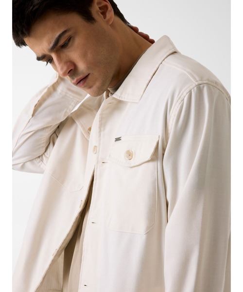 Guess(ゲス)の「PAOLO Cotton Blend Overshirt シャツ ジャケット(シャツ/ブラウス・メンズ・ホワイト・SMALL/MEDIUM/LARGE/X-LARGE)」の3枚目の写真