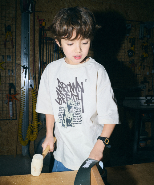BROWNBREATH KIDS(ブラウンブレスキッズ)の「KIDS DELIVERY TAG TEE - CREAM(Tシャツ/カットソー・レディース・その他・110/120/130/140/150)」の1枚目の写真