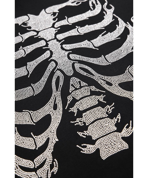 SUPPLIER(サプライヤー)の「Tシャツ|Rhinestone Fire Bones Tee|SUPPLIER(Tシャツ/カットソー・メンズ・ブラック・MEDIUM/SMALL/X-LARGE/LARGE)」の3枚目の写真