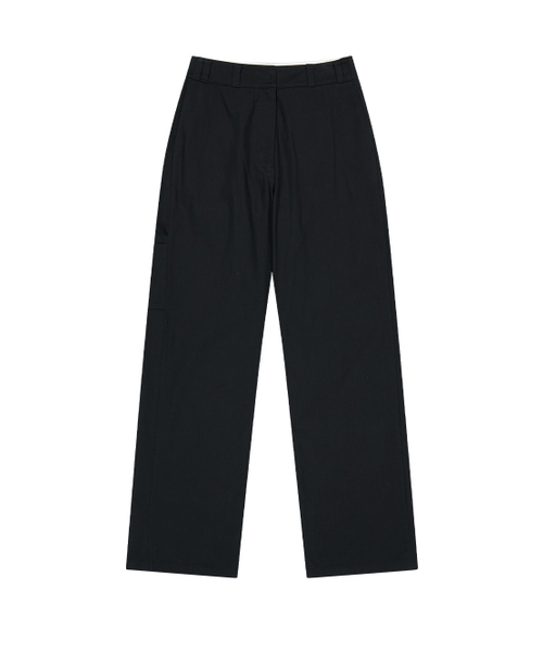 TUOMIO（トゥオミオ）の「LOOSE FIT WORKPANTS [BLACK]（その他パンツ・レディース・その他・1/2）」の2枚目の写真