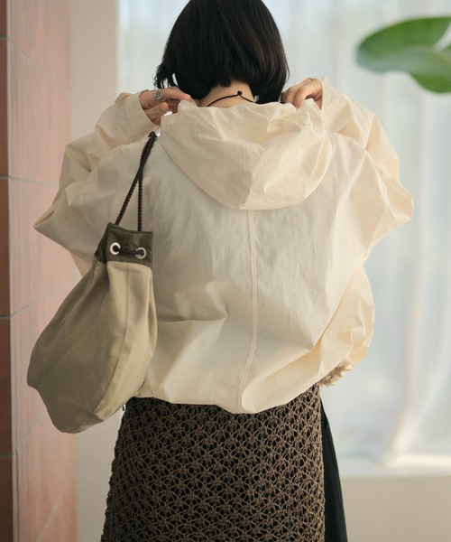 LAULEN(ローレン)の「balloon hem zip up hooded blouson /裾バルーンジップアップフーデッドブルゾン(ブルゾン・レディース・アイボリー・FREE)」の18枚目の写真