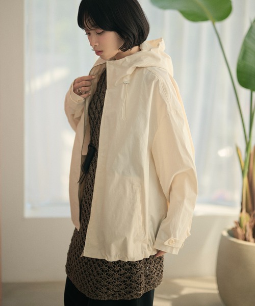 LAULEN(ローレン)の「balloon hem zip up hooded blouson /裾バルーンジップアップフーデッドブルゾン(ブルゾン・レディース・アイボリー・FREE)」の11枚目の写真