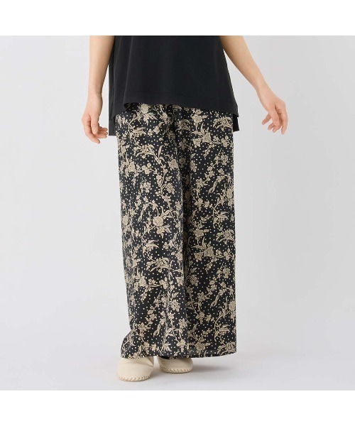 KID BLUE(キッドブルー)の「キッドブルー -26LIBERTYプリント -フルレングスボトムス -KODP545 -kidblue(その他パンツ・レディース・マルチ/ブラック/サックスブルー・M)」の2枚目の写真
