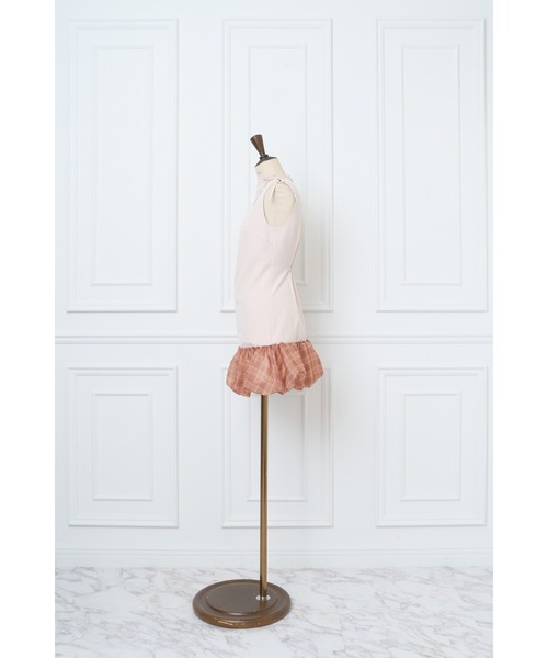 MISTREASS(ミストレアス)の「Check balloon hem dress(ワンピース・レディース・ベージュ/グレー・MEDIUM/SMALL)」の11枚目の写真