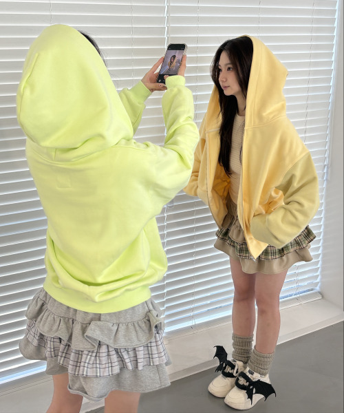 chancechance(チャンスチャンス)の「CEC LABEL ZIP-UP HOODIE (NEON)(パーカー・レディース・その他・SMALL/MEDIUM)」の2枚目の写真