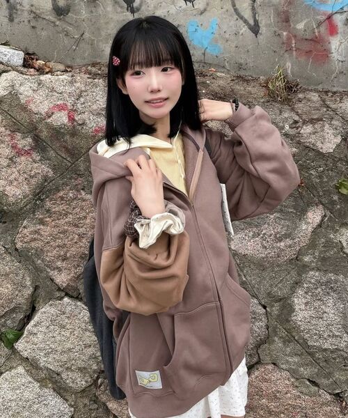 chancechance(チャンスチャンス)の「CEC LABEL ZIP-UP HOODIE (NEON)(パーカー・レディース・その他・SMALL/MEDIUM)」の6枚目の写真