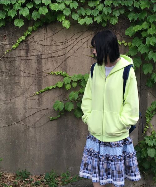 chancechance(チャンスチャンス)の「CEC LABEL ZIP-UP HOODIE (NEON)(パーカー・レディース・その他・SMALL/MEDIUM)」の15枚目の写真
