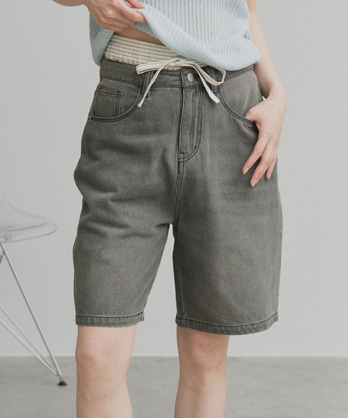 ad thie(アドティエ)の「ヴィンテージ ハーフ デニムパンツ(デニムパンツ・レディース・ブラック/ライトブルー/ブルー・MEDIUM/LL/LARGE)」の1枚目の写真