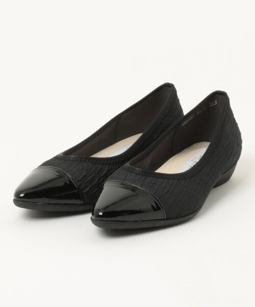Bridget Birkin（ブリジットバーキン）の「【Bridget Birkin Walk】一文字切替えポインテッドウォーキングパンプス (55224B)（パンプス・レディース・ホワイト系その他/グレイッシュベージュ/ブラック系その他・24/24.5/23/23.5/22.5）」の2枚目の写真