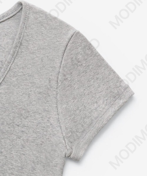 modimood（モディムード）の「[MADE] MOMU BASIC Uネック半袖Tシャツ（Tシャツ/カットソー・レディース・ホワイト/ネイビー/ミント/グレー/ブラック・1/2）」の9枚目の写真