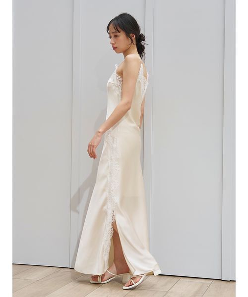 SNIDEL（スナイデル）の「レーストリムサテンキャミワンピース（ワンピース・レディース・ブラウン/アイボリー/ドット・0/1）」の11枚目の写真
