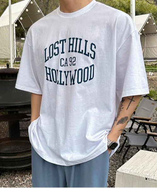 NOWLE(ノウル)の「【NOWLE】ダブルアーチロゴ 半袖Tシャツ / レトロアメカジ ハリウッドカレッジグラフィック クラシックトップス(Tシャツ/カットソー・メンズ・ホワイト・X-LARGE/LARGE/MEDIUM)」の1枚目の写真